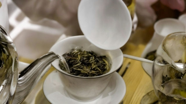 中国茶界巅峰！揭晓中国顶级红茶排名，品味茶叶之王的醇香滋味