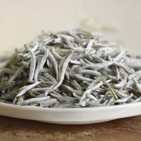 探秘君山银针为何苦：从传承工艺到口感之谜，一探究竟！
