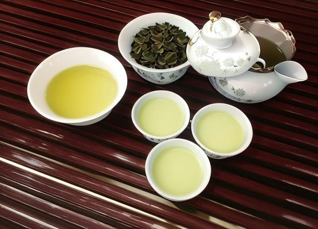 武夷岩茶与红茶的终极对决究竟谁才是茶中的王者与最佳选择